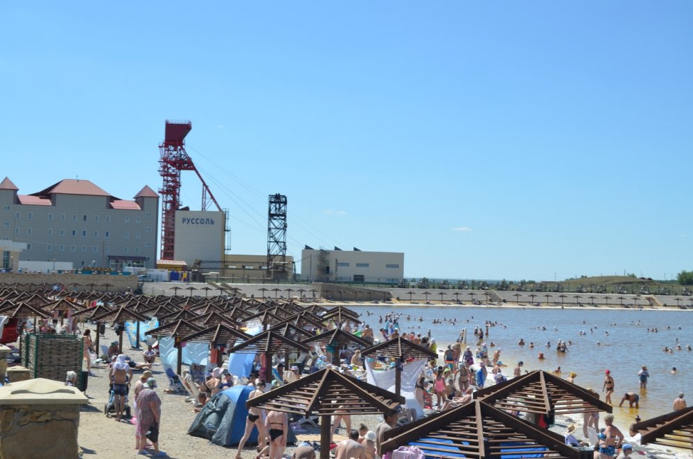 Соль илецк курорт сегодня. Курорт соль-Илецк, соль-Илецк. Соль-Илецк курорт соль. Курорты соль Илецка. Соленые озера соль-Илецк.