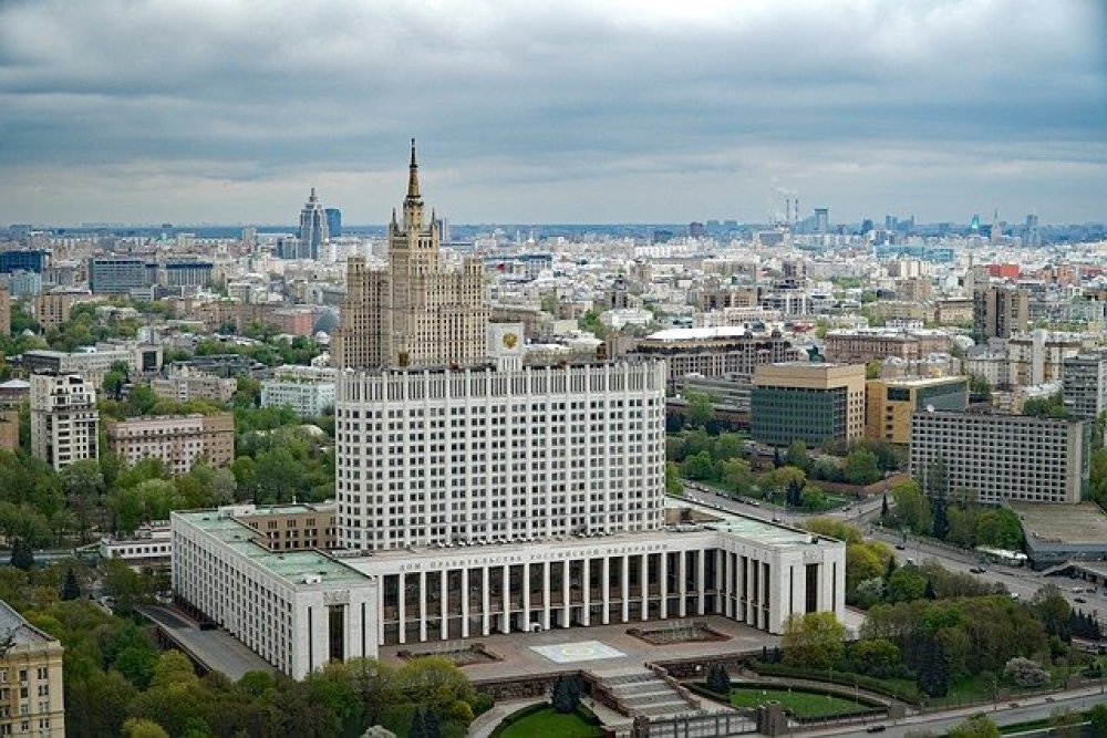 Сиротам могут сохранить прописку в интернате до получения ими жилья