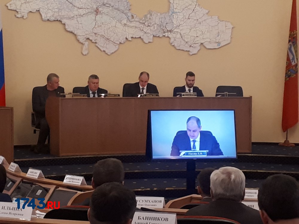 На повышение зарплат жителей Оренбуржья направят 2 млрд рублей