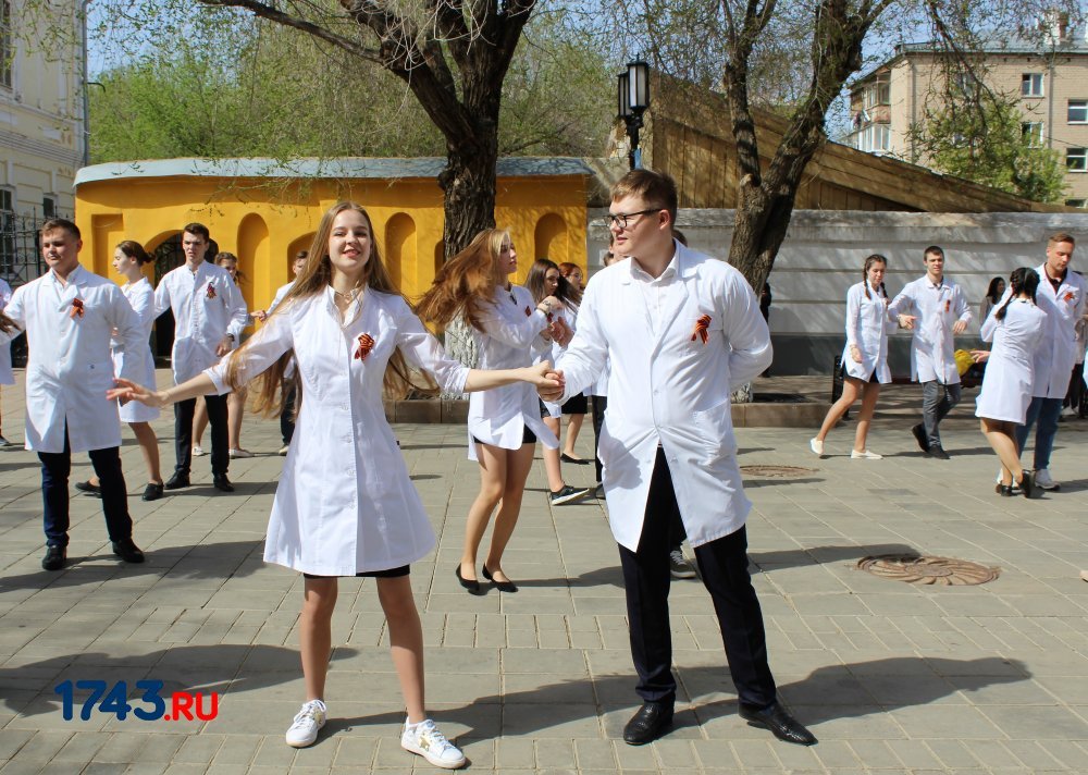 Жителей Оренбурга приглашают на «Вальс Победы» (0+)