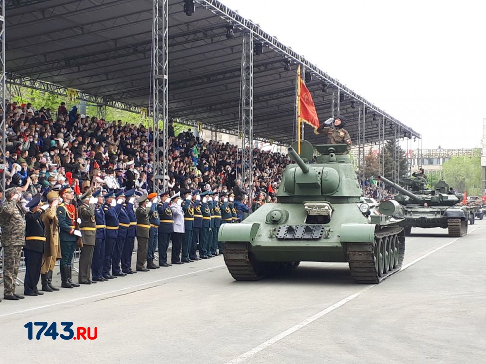 День города оренбург 2024 когда. Парад Победы Оренбург 2023. Парад Победы в Оренбурге. Парад 9 мая Оренбург. Парад Победы Оренбург фото.