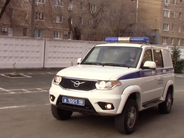 В Оренбурге полицейские спасли парня из задымленной квартиры