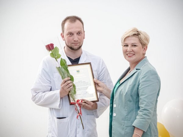 В Оренбурге наградили медицинских работников