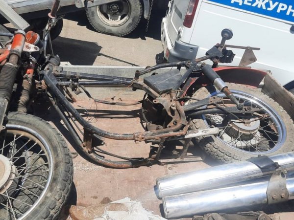 В Новотроицке мужчина проломил стену гаража, чтобы украсть ВАЗ-2102