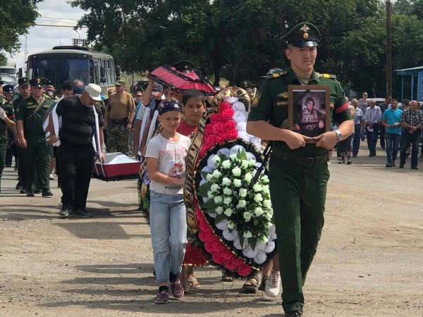 В Теренсае простились с казаком, погибшем в ходе специальной военной операции в Украине