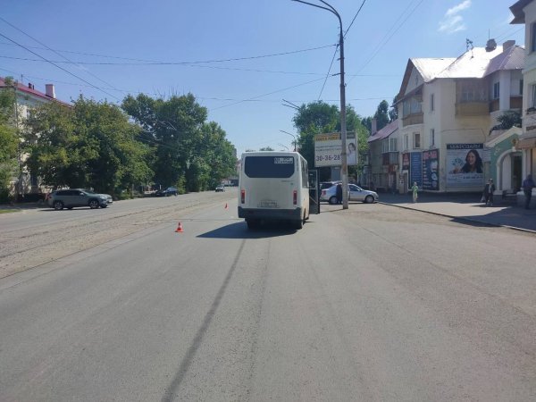 В Орске маршрутка сбила пенсионера. Мужчина скончался в больнице