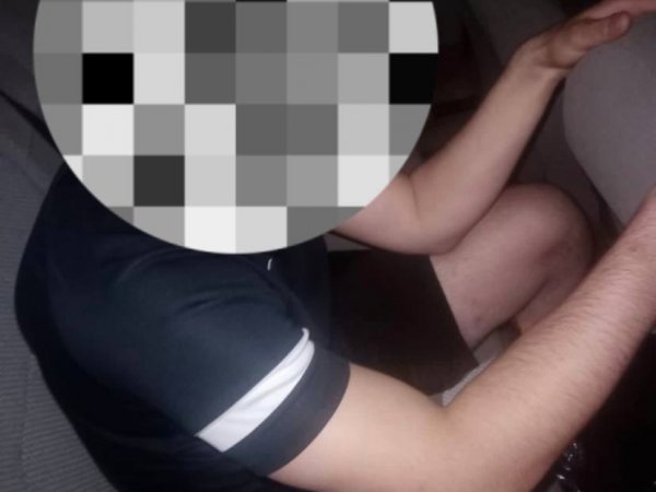 В Новотроицке полицейские изъяли у водителя автомобиля более килограмма наркотиков