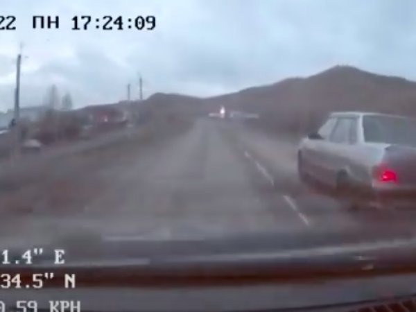 В Кувандыке 16-летнего водителя остановили стрельбой по колесам