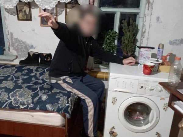 Житель Северного района разбил голову своему знакомому кружкой