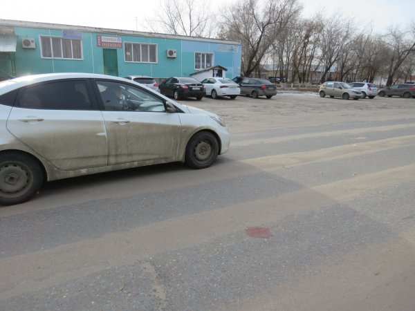 В Акбулаке пассажир поругался с водителем и вышел из машины прямо во время движения