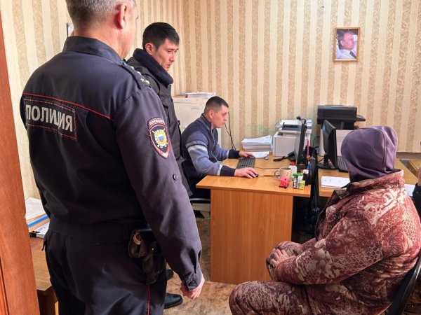 В Кваркенском районе женщина избила инвалида первой группы