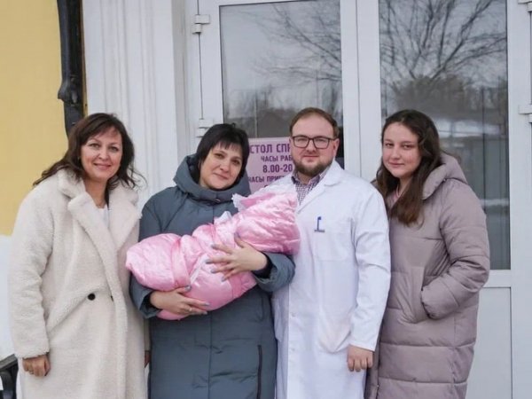 В Оренбурге выписали малышку, которая родилась на 27 неделе после страшного ДТП