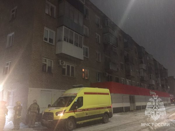 В Оренбурге при пожаре в пятиэтажке погибли два мальчика и мужчина