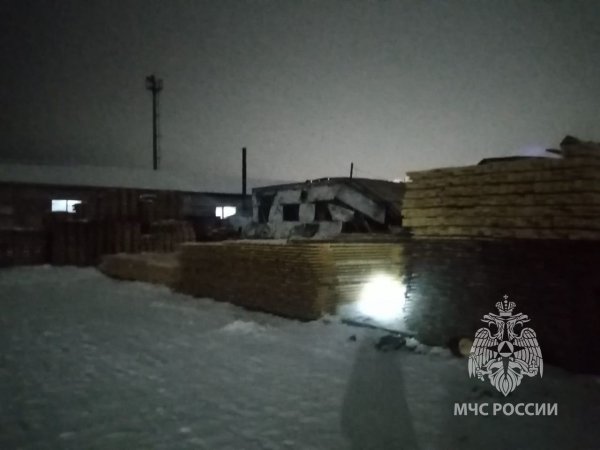 В Бузулуке в автосервисе в пожаре пострадали человек и 6 автомобилей