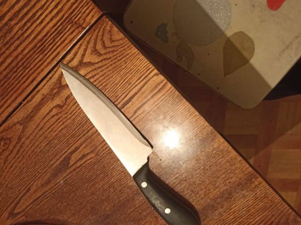 В Орске на проспекте Ленина на женщину напали с ножом