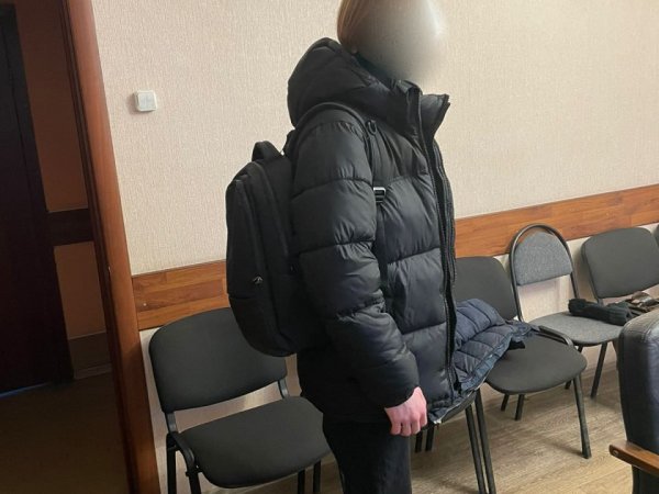 В Новотроицке задержали подростка-курьера, помогавшего мошенникам