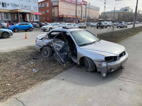 УМВД: в аварии на проспекте Победы пострадала школьница