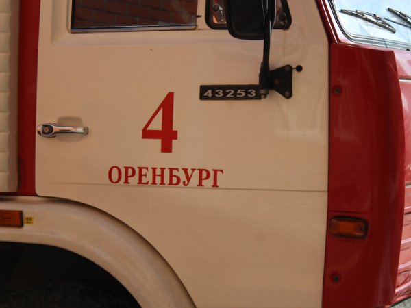 В Оренбурге за утро сгорели два автомобиля и мотоцикл