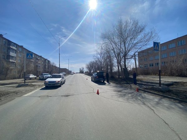 На улице Винокурова в Новотроицке сбили двух женщин