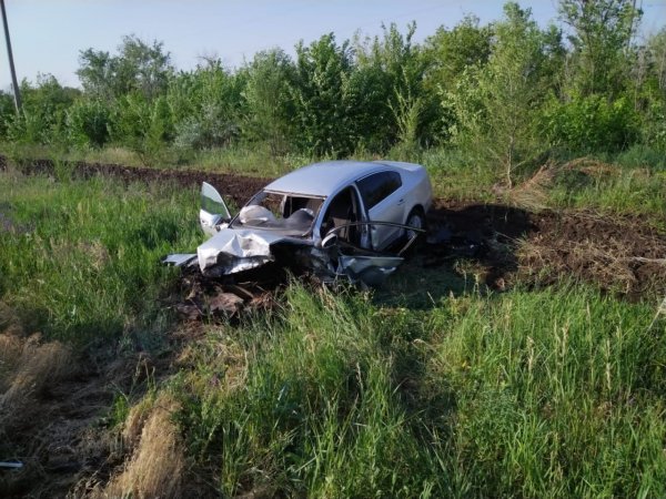 В Сакмарском районе на встречке столкнулись 2 автомобиля: 2 человека погибли
