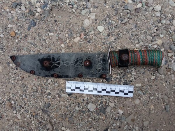 В Соль-Илецке незнакомец ударил ножом пенсионера (18+)