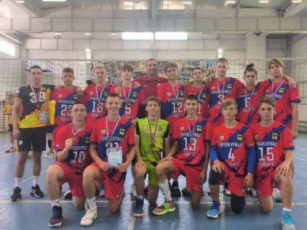 Оренбургские спортсмены взяли бронзу соревнований по волейболу в Анапе