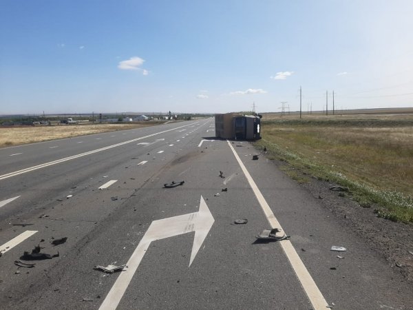 На 285 км трассы «М5 Урал» столкнулись БМВ, Газ и «Скания». Один человек погиб