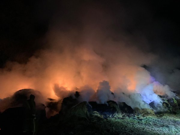 В Пономаревском районе сегодня тушили пожар
