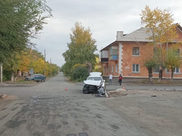 2 человека пострадали в результате столкновения на улице Горького в Орске