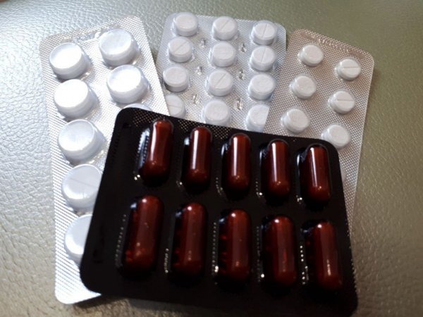 лекарства доллары. феназепамовая зависимость.