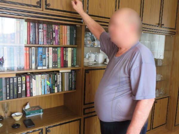 В Медногорске «коммунальные работники» украли из квартиры пенсионера 200 000 рублей