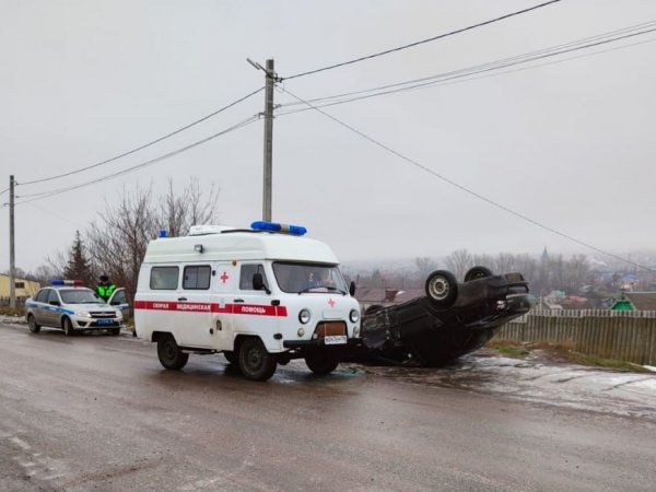 В Абдулино перевернулся Datsun. Пострадал водитель
