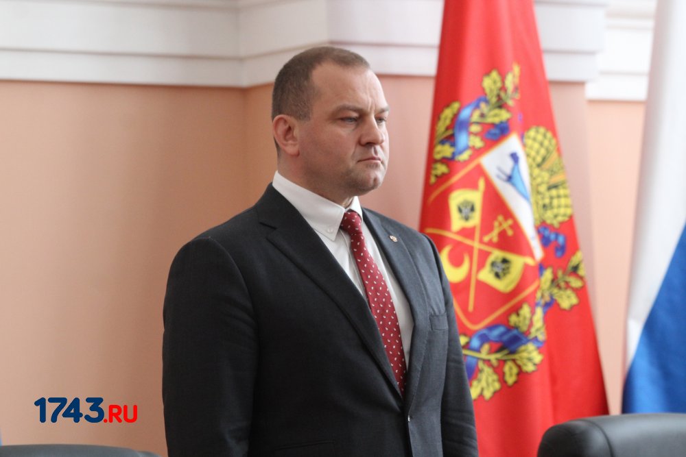 Половина опрошенных оренбуржцев положительно оценила работу Сергея Салмина в 2022 и 2023 годах