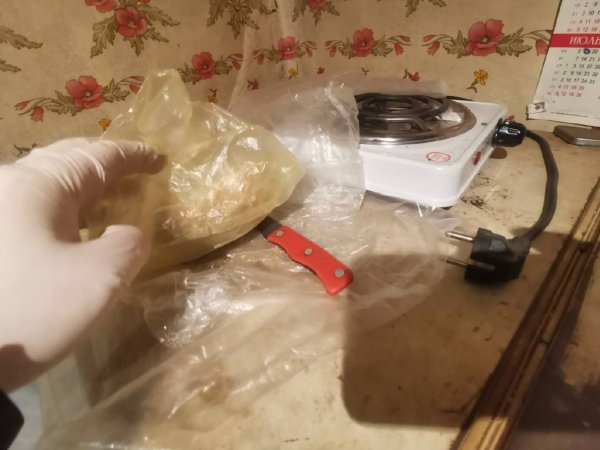 В Шарлыкском районе бывшие зэки выбили дверь в дом местного жителя, избили его и обокрали