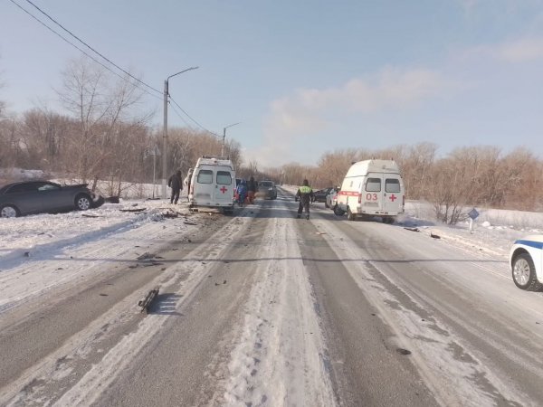 В результате аварии в Орске пострадали двое водителей и пассажир