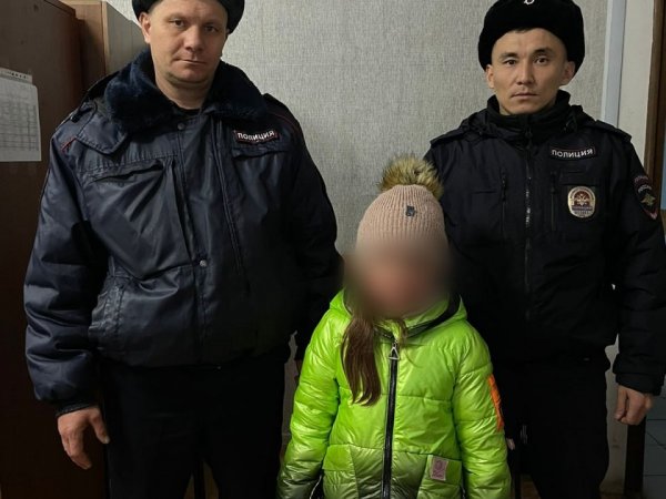 Полицейские Соль-Илецка нашли пропавшую девочку