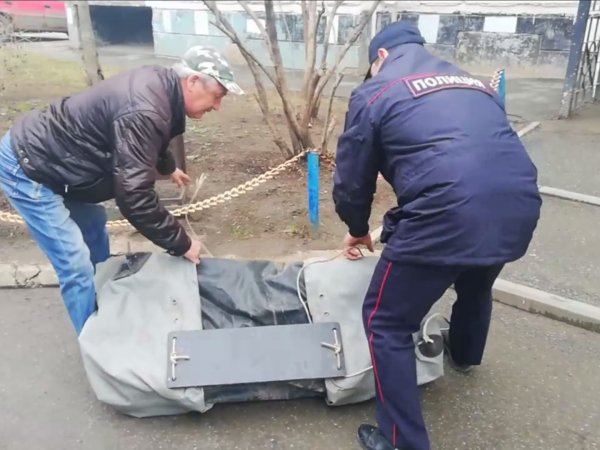 Житель оренбургского ЖК «Изумрудный город» едва не лишился лодки