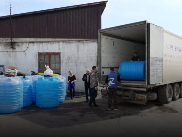 В Орск доставили 100 тысяч литров питьевой воды