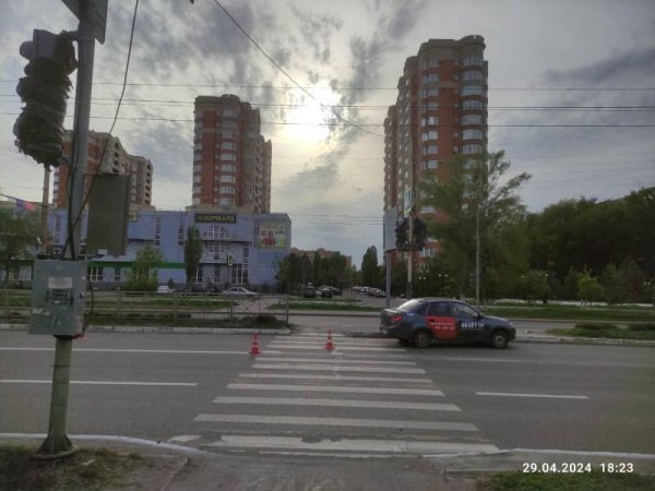 В Оренбурге «Лексус» сбил 10-летнего самокатера, а «Лада» – 8-летнего пешехода