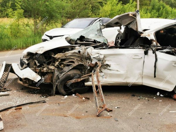 В Орске в результате массовой аварии погиб пассажир иномарки