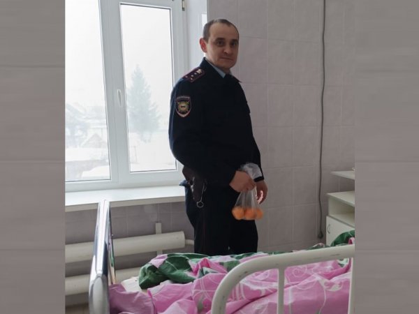 Участковый из Тюльгана помог спасти местную жительницу