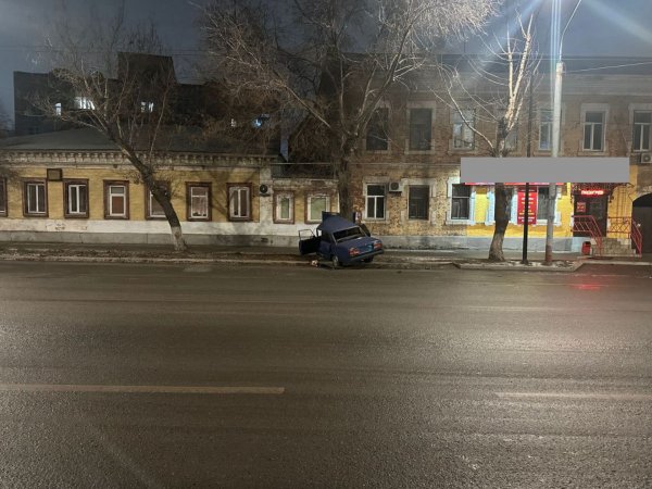 В ДТП на Чичерина пострадал водитель ВАЗа