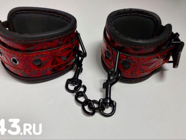 Госуслуги для взрослых: новые правила покупки интимных товаров