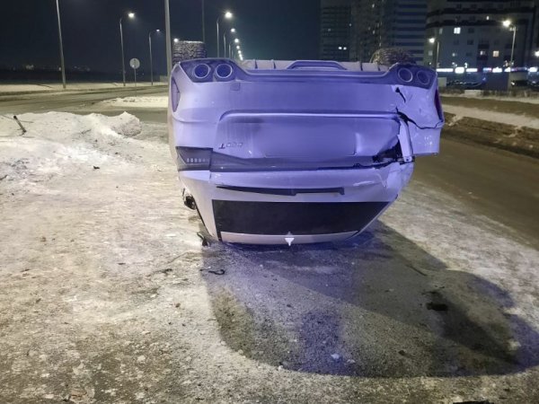 В Оренбурге на Рокоссовского перевернулся автомобиль