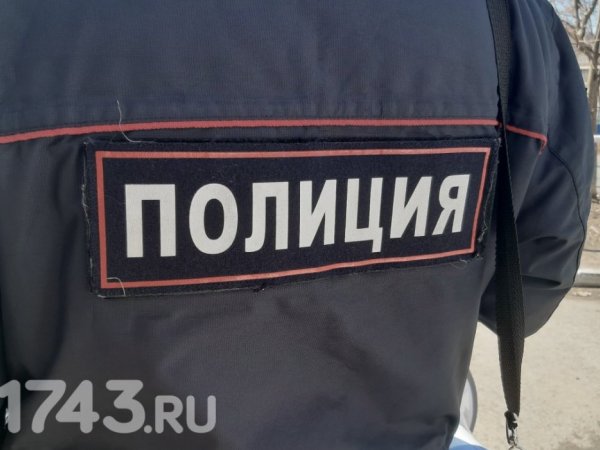 В Беляевском районе пьяный мужчина душил сожительницу и угрожал убить