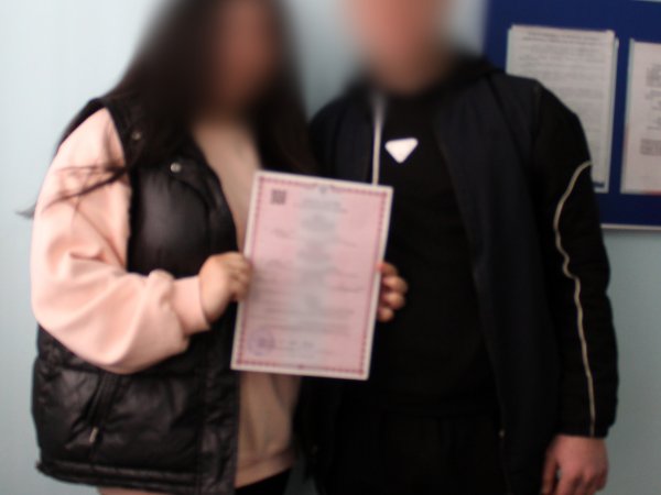 Любовь на расстоянии: в Оренбуржье осуждённый КП-12 вступил в брак