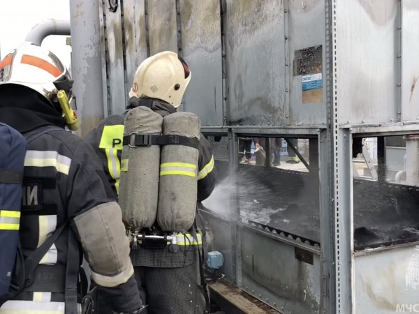 В Екатеринбурге ликвидировано возгорание на крыше ТЦ «Гринвич»