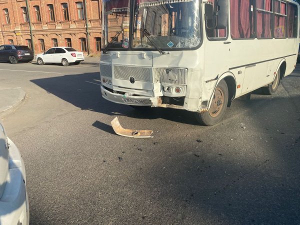В Оренбурге в ДТП с пассажирским автобусом пострадала девочка