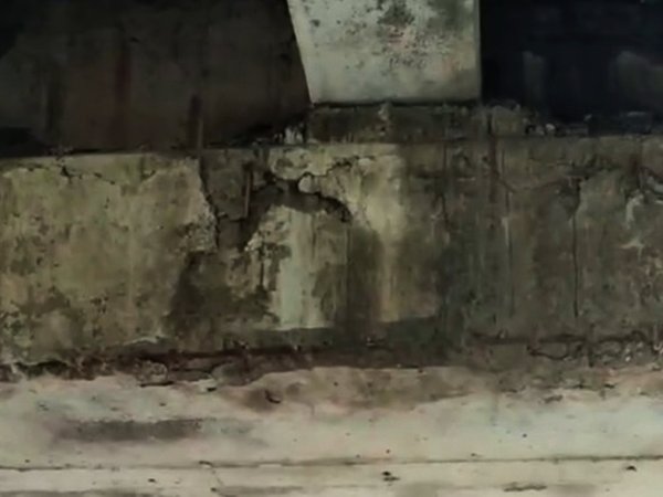 Жители Оренбурга боятся, что мост на Донгузской/Беляевской может рухнуть: «Опоры разрушаются, бетон превратился в песок»