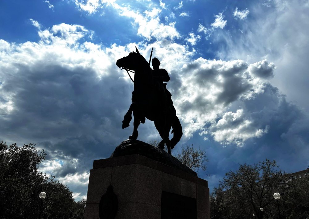 Над Оренбургом сгустятся тучи, но прохлады это не принесет. Фото 1743.ru